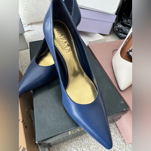 Lauren Ralph Lauren Navy Blue Heels - Picture 1 of 2